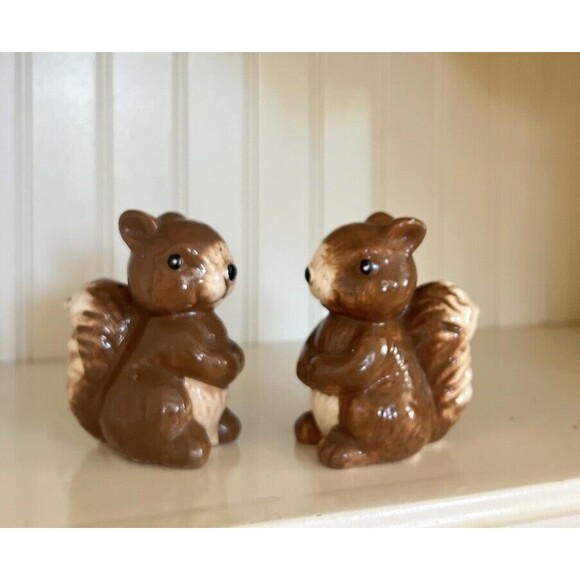 VTG Ceramic Squirrel Salt And Pepper Shaker Set Forest Woodland Animal Whimsy - Picture 2 of 15